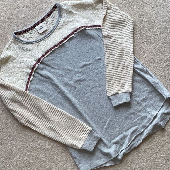 Knox Rose Tops - NWOT!! Knox Rose 🌹 Top!